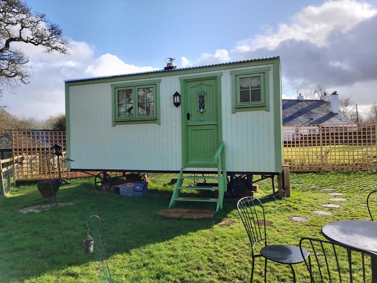 The Old Mill Shepherds Hut Okehampton Buitenkant foto