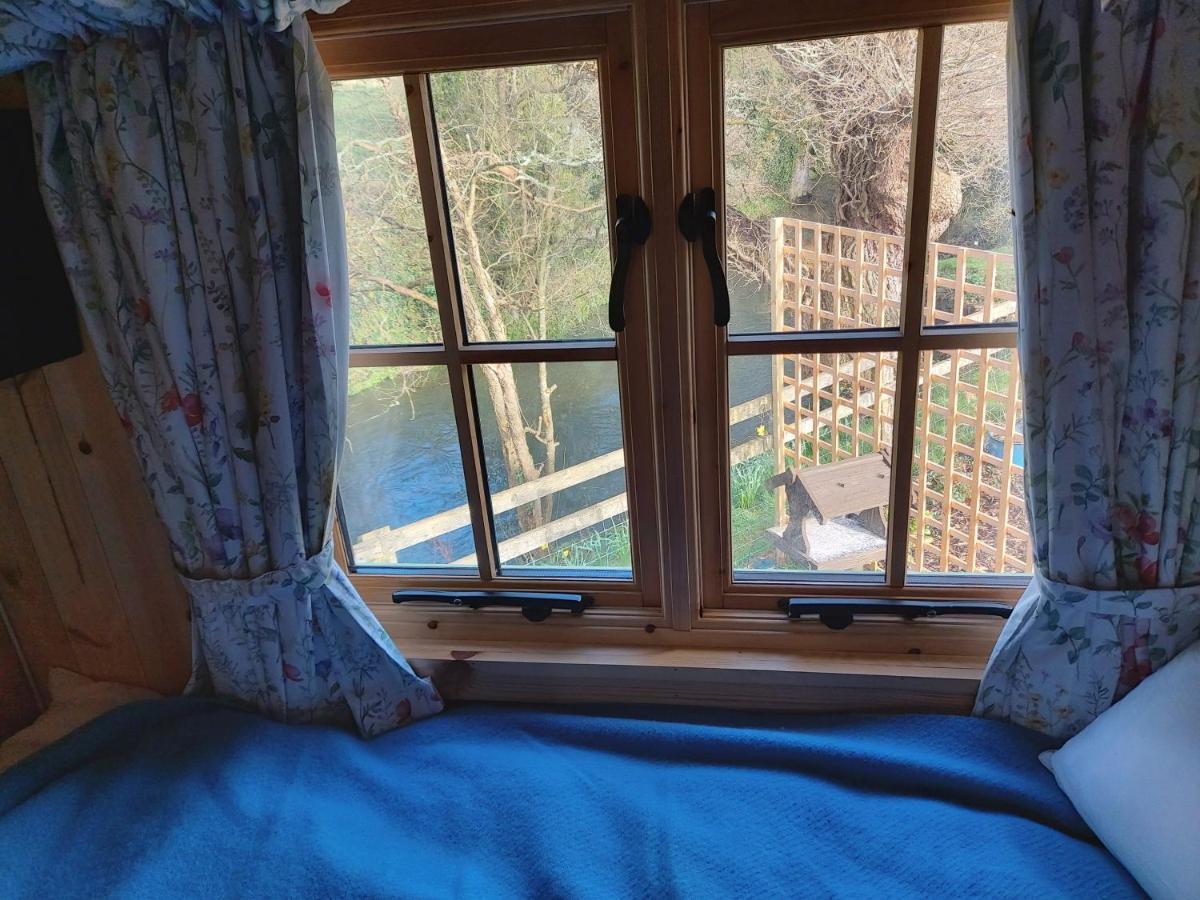 The Old Mill Shepherds Hut Okehampton Buitenkant foto